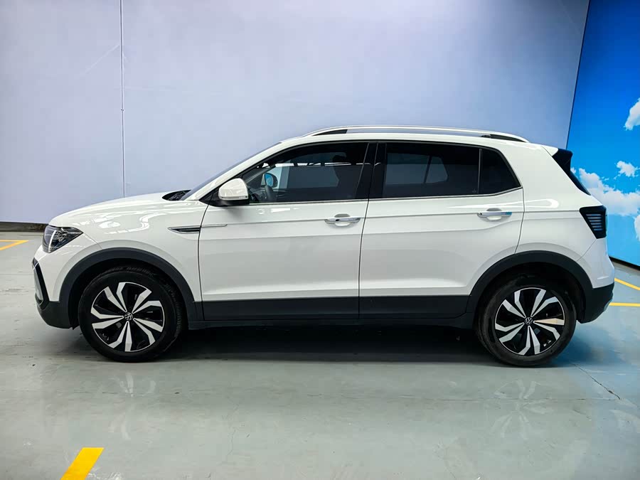 Volkswagen T-Cross 2021 — фото 9