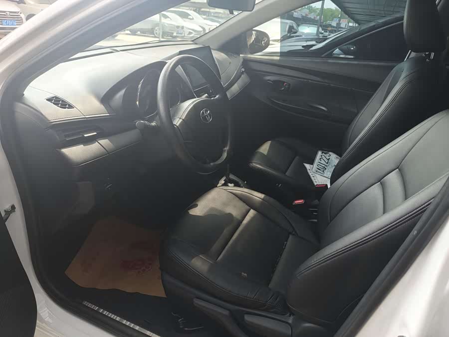 Toyota Yaris L 2016