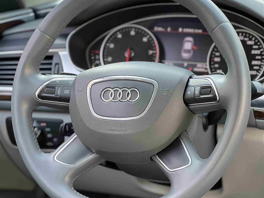 Audi A6L 2014 — фото 13