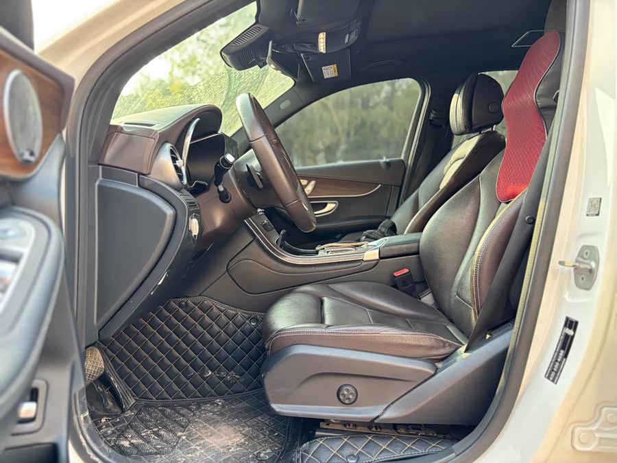 Mercedes-Benz GLC 2021