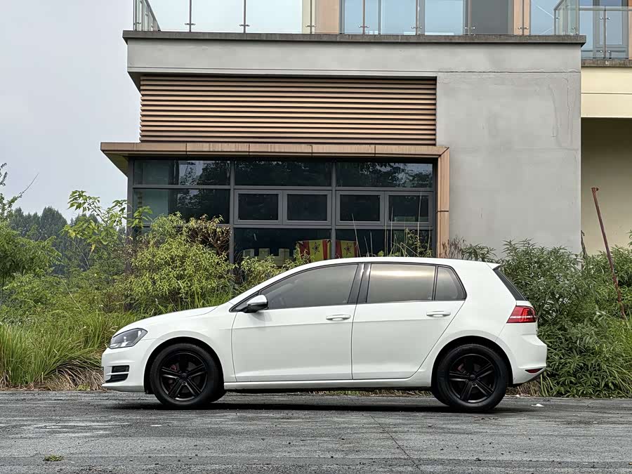 Volkswagen Golf 2016