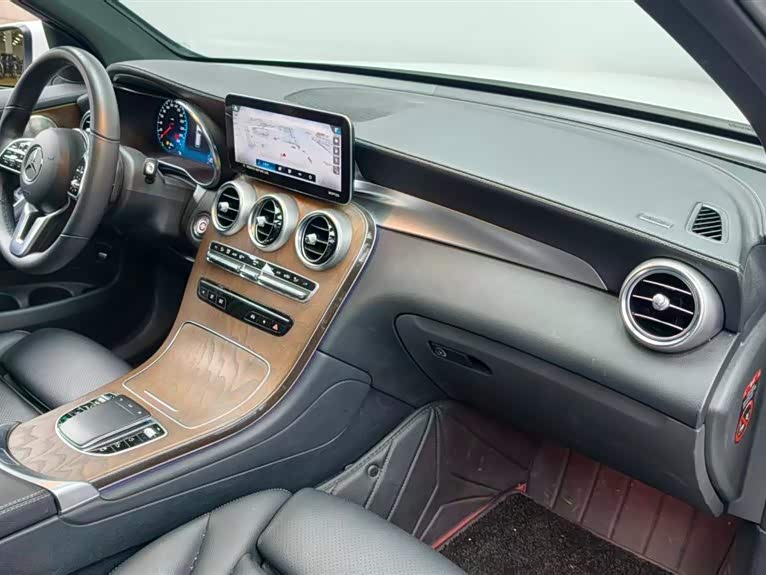 Mercedes-Benz GLC 2022 — фото 12