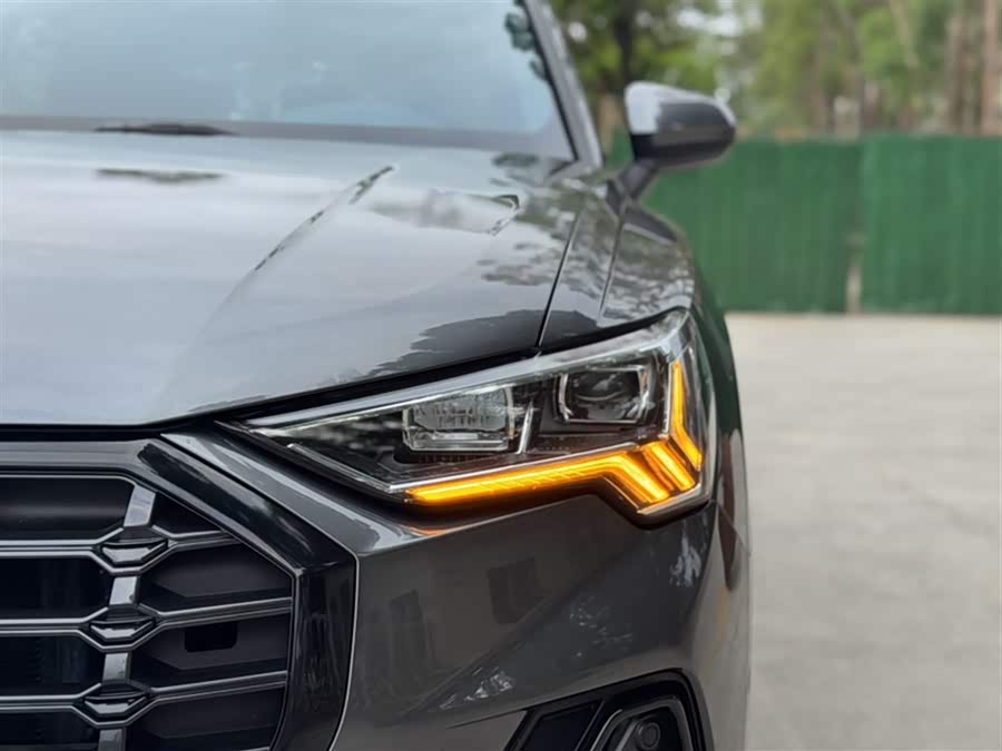 Audi Q3 2022 — фото 24