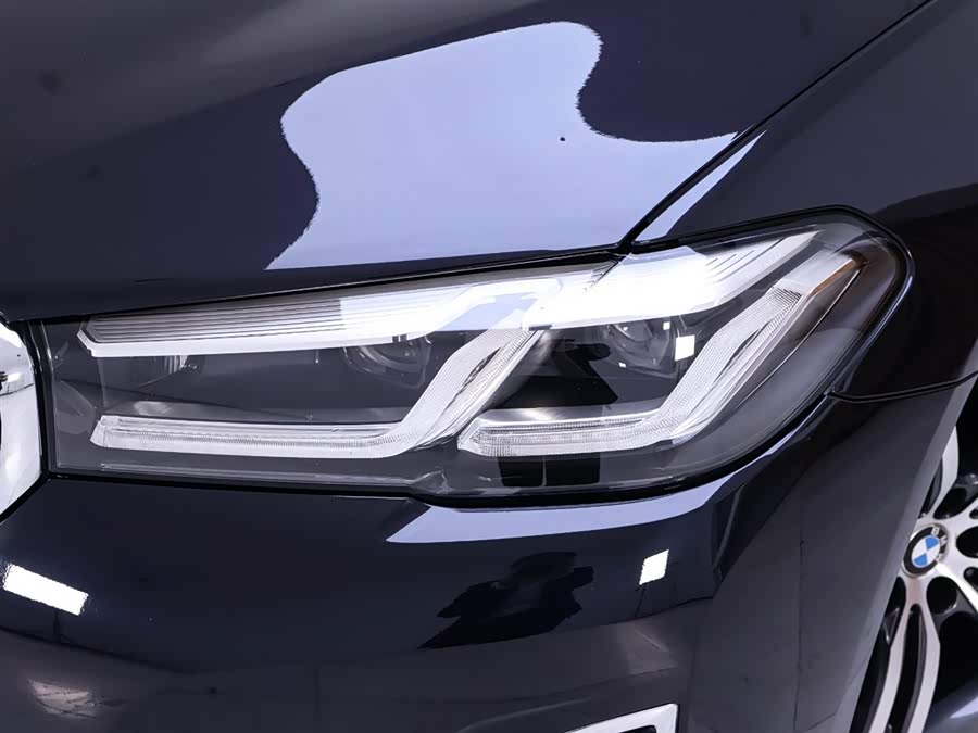 BMW 5 Series 2021