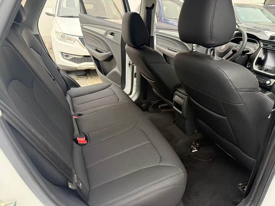 Roewe RX3 2020