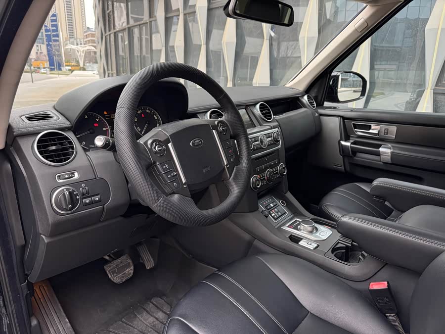 Land Rover Discovery 2015