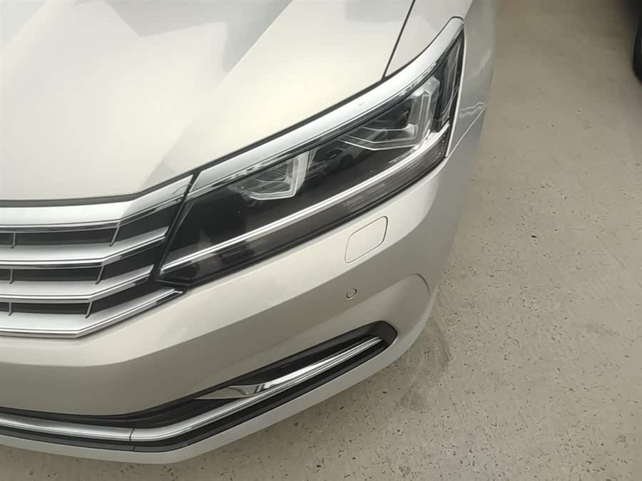 Volkswagen Passat 2016 — фото 24