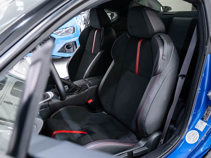 Subaru BRZ 2022 — фото 11