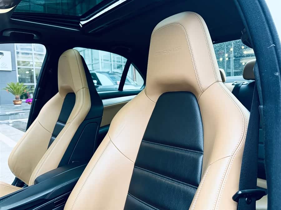 Mercedes-Benz C-Class AMG 2012 — фото 11