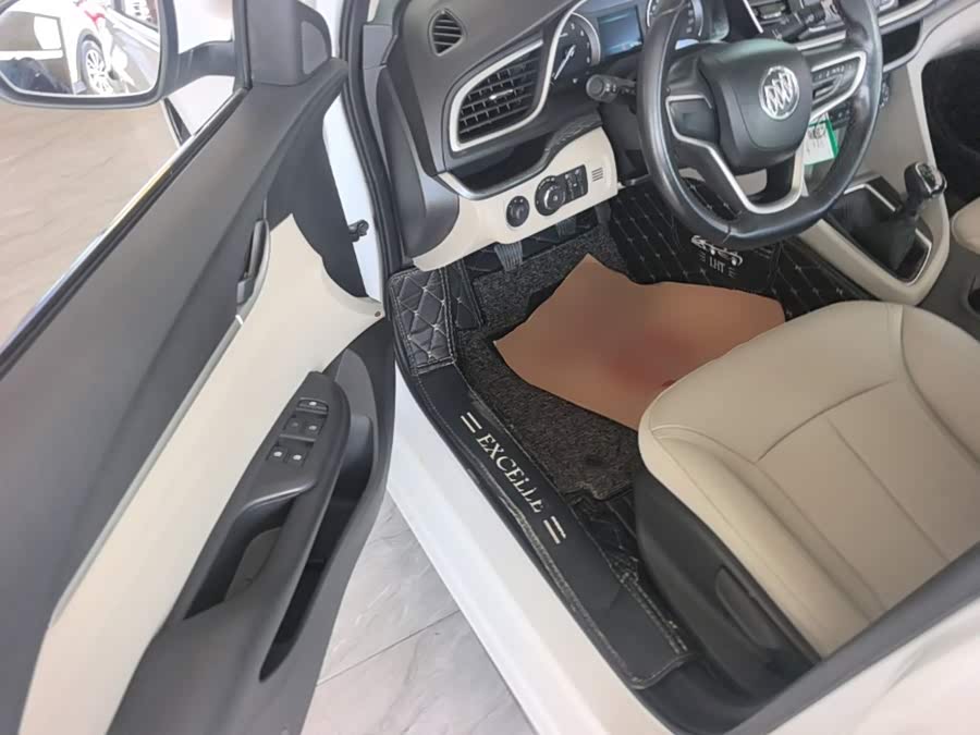 Buick Excelle GT 2019 — фото 16