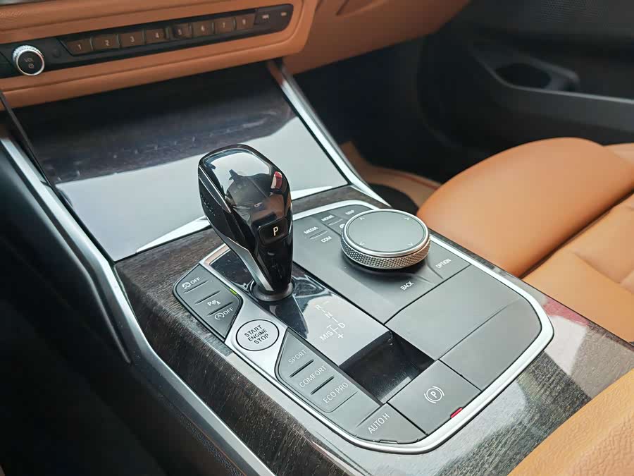 BMW 3 Series 2021 — фото 10