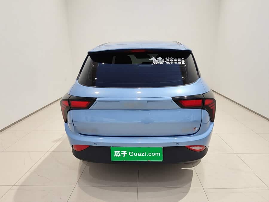 Neta V 2021