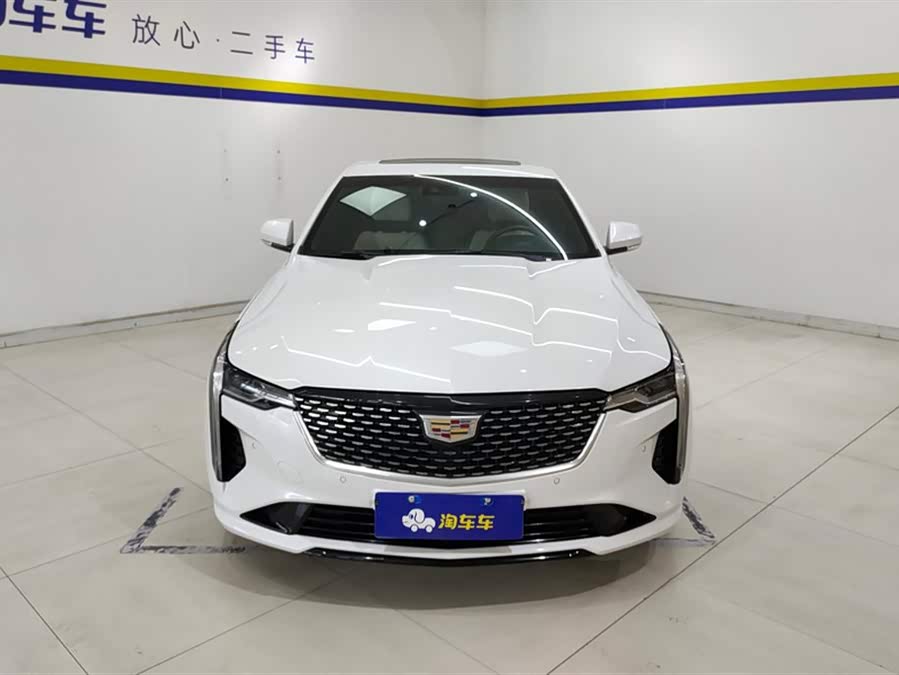 Cadillac CT4 2023