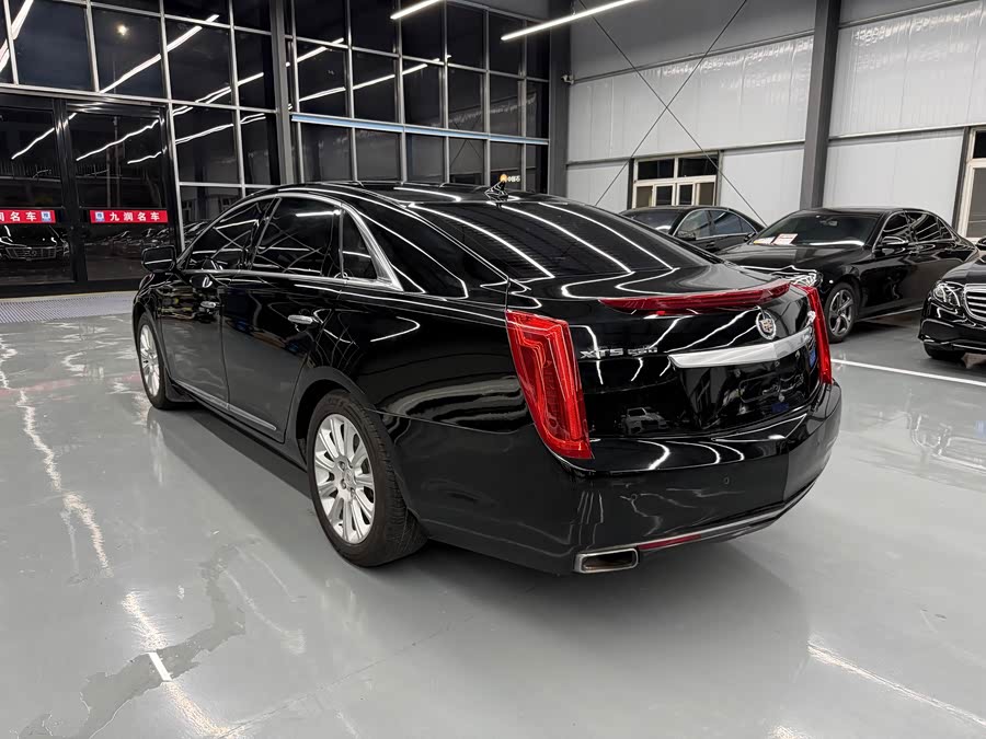 Cadillac XTS 2013 — фото 15