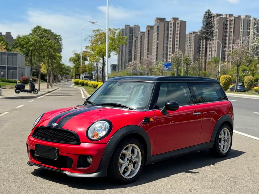 MINI Clubman 2011