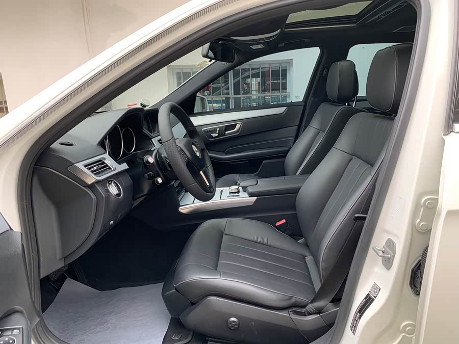 Mercedes-Benz E-Class 2015