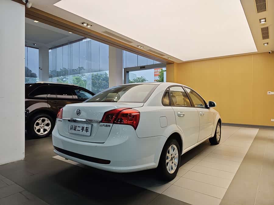 Buick Excelle 2015 — фото 28