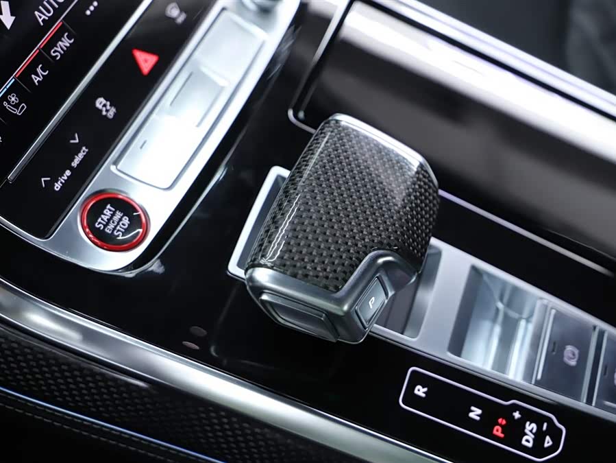 Audi SQ7 2024 — фото 10