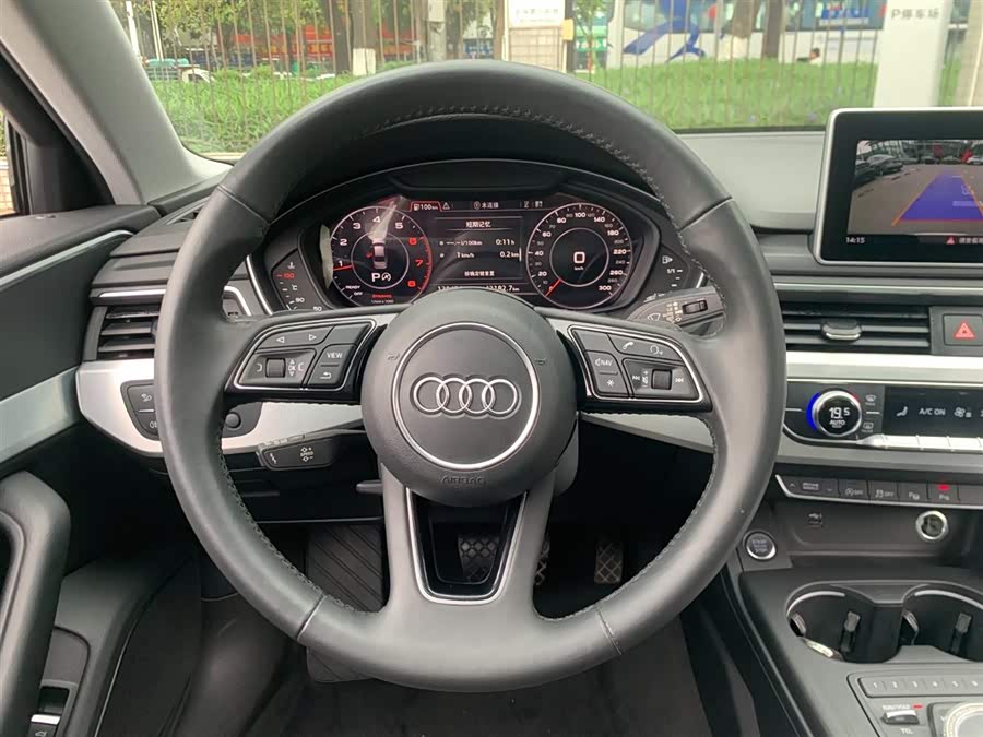 Audi A4L 2019 — фото 14