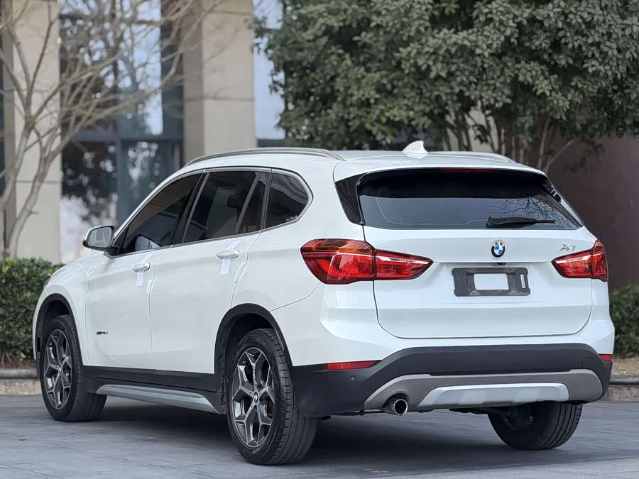 BMW X1 2018 — фото 9