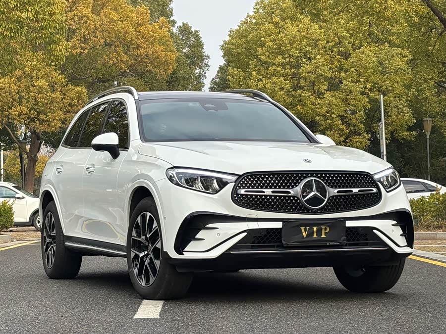 Mercedes-Benz GLC 2023