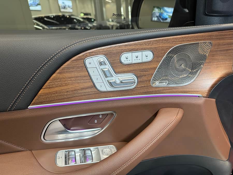 Mercedes-Benz GLS 2025 — фото 14