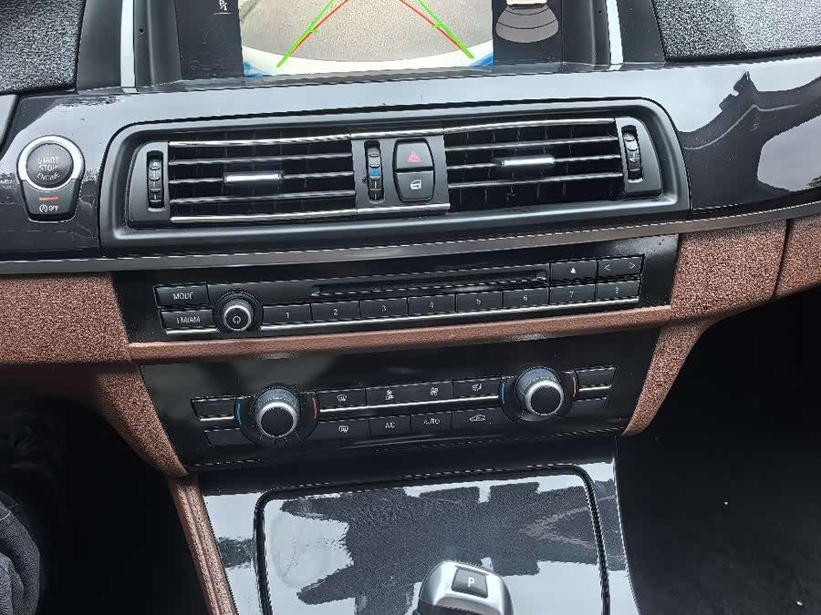 BMW 5 Series 2014 — фото 15
