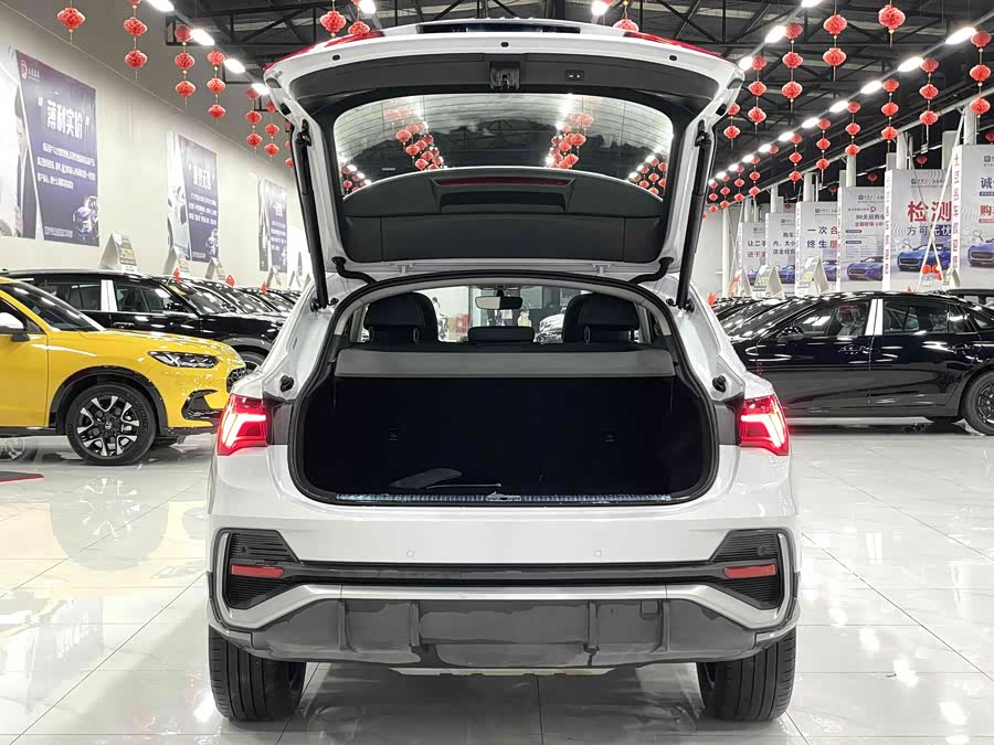 Audi Q3 Sportback 2020 — фото 20