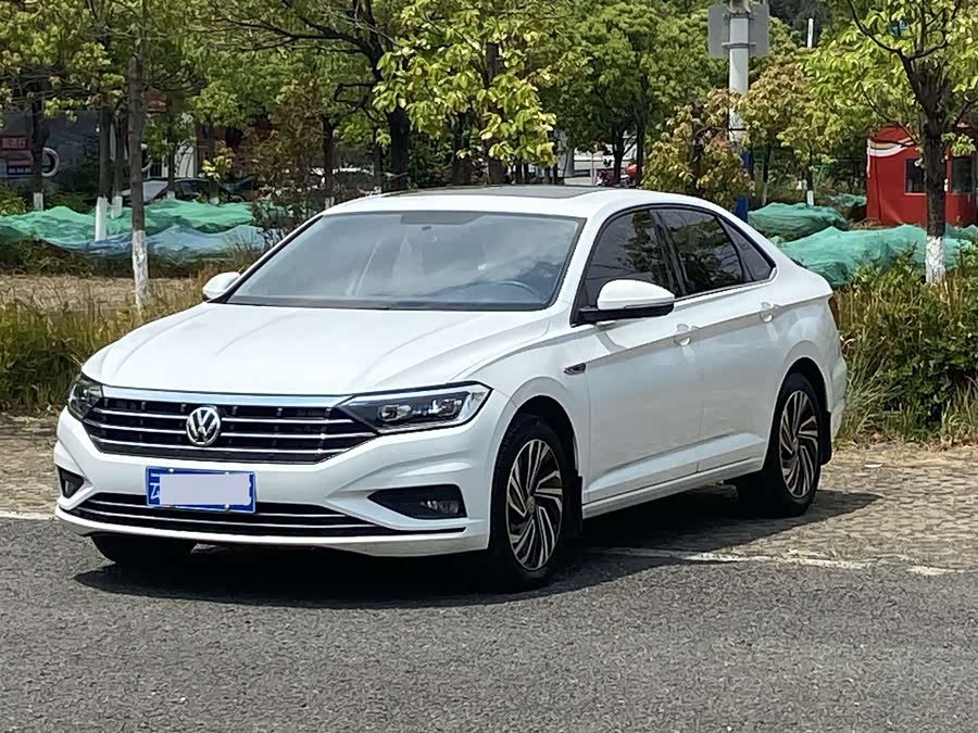 Volkswagen Sagitar 2019