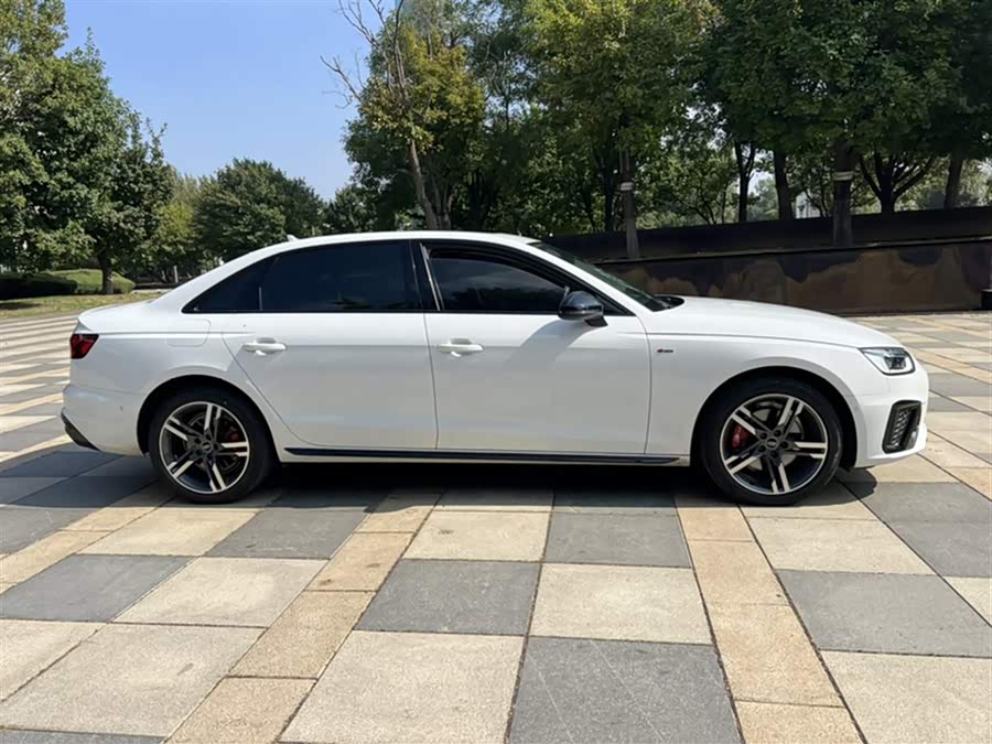 Audi A4L 2022