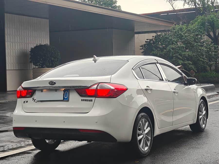 Kia K3 2016