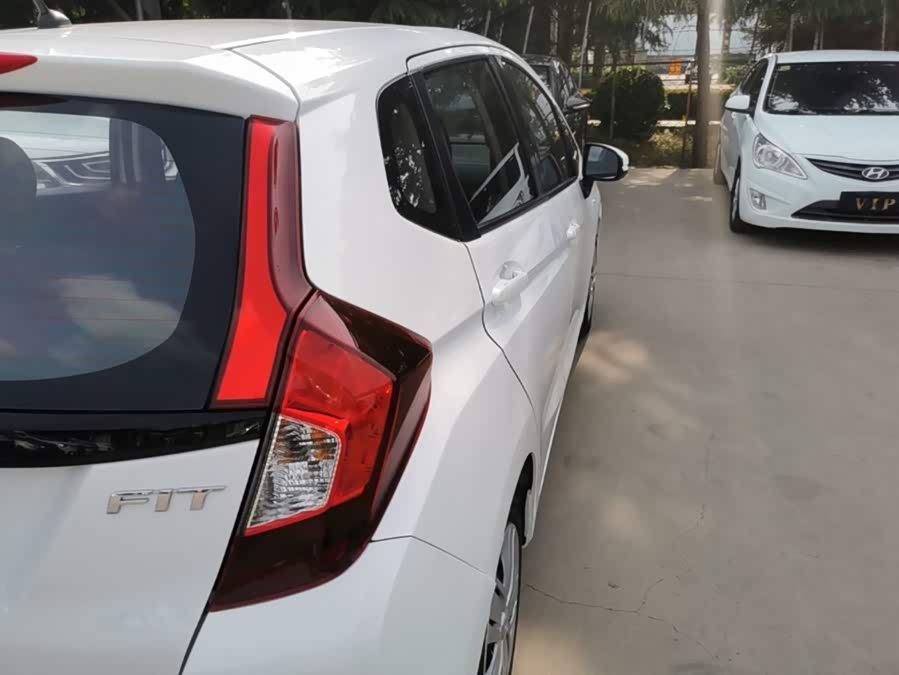 Honda Fit 2018 — фото 8