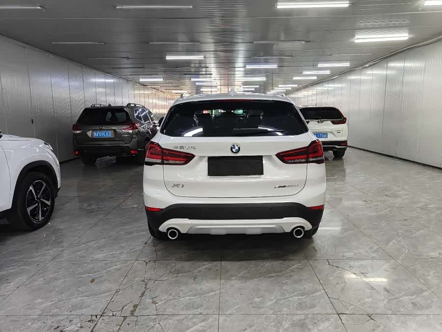 BMW X1 2022 — фото 8
