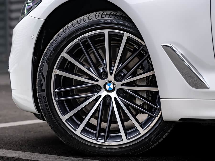 BMW 5 Series 2020