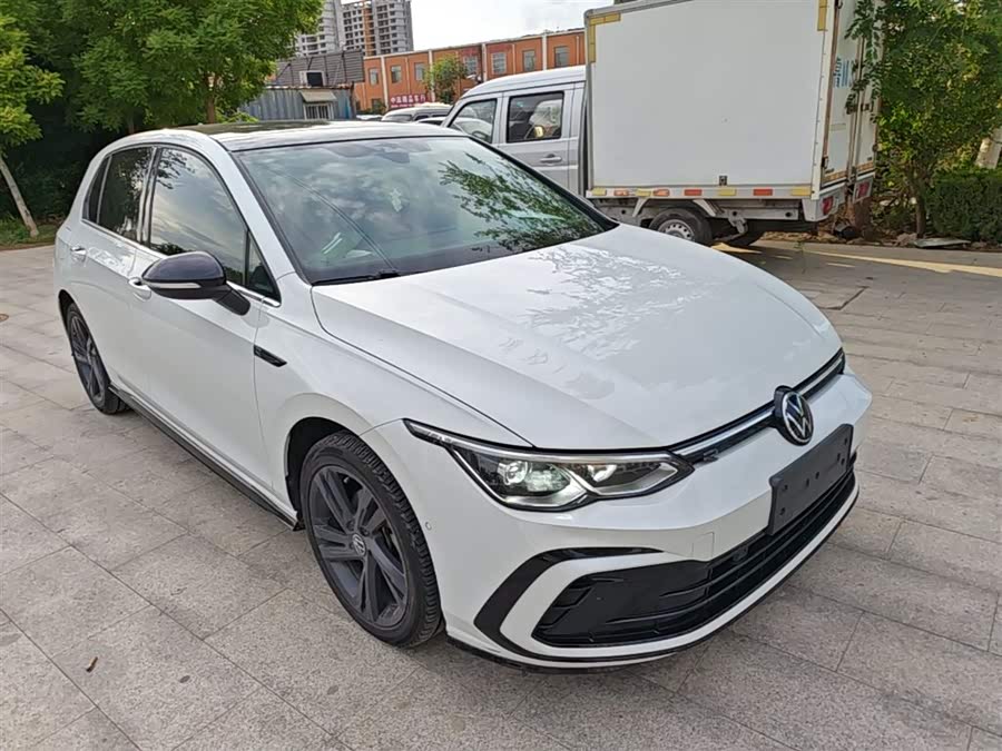 Volkswagen Golf 2021