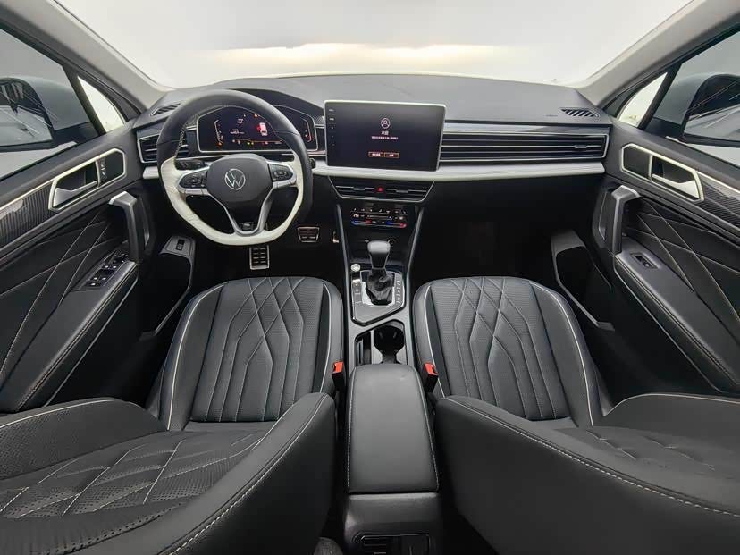 Volkswagen Tiguan L 2024