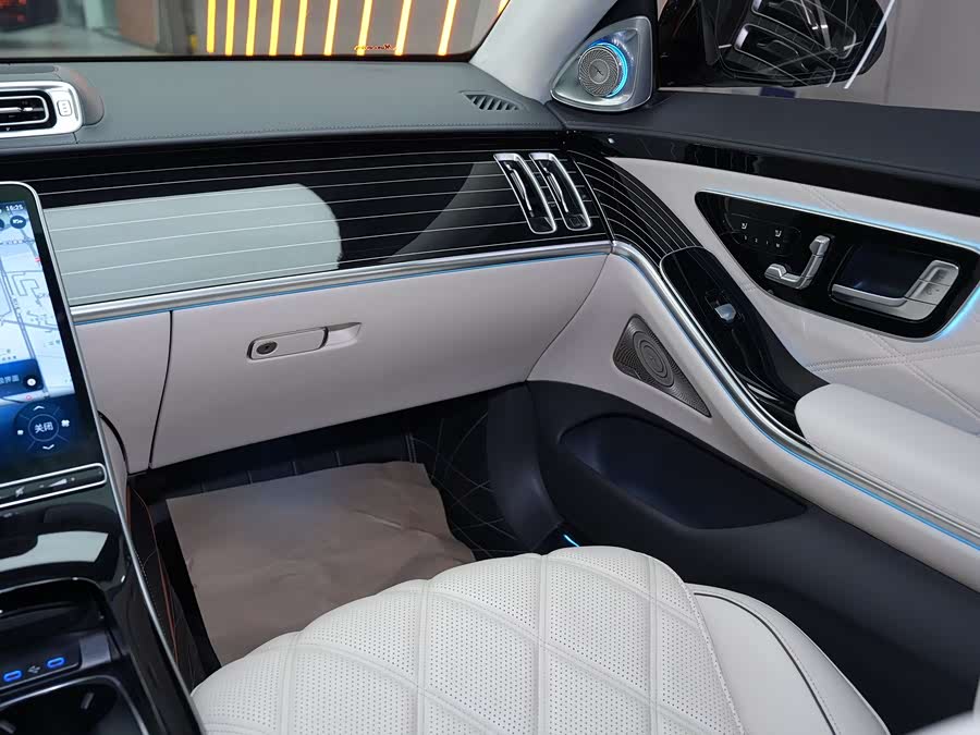 Mercedes-Benz Maybach S-Class 2023 — фото 19