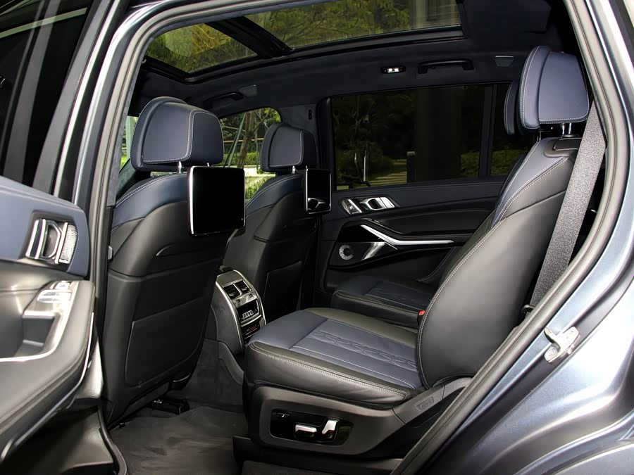 BMW X7 2020