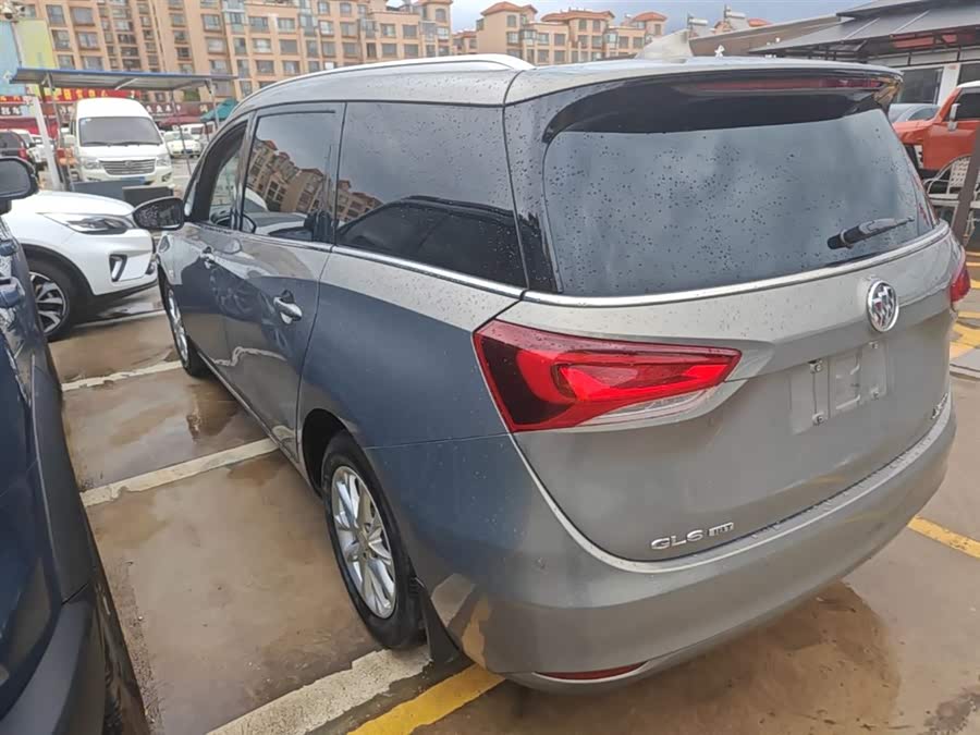 Buick GL6 2019