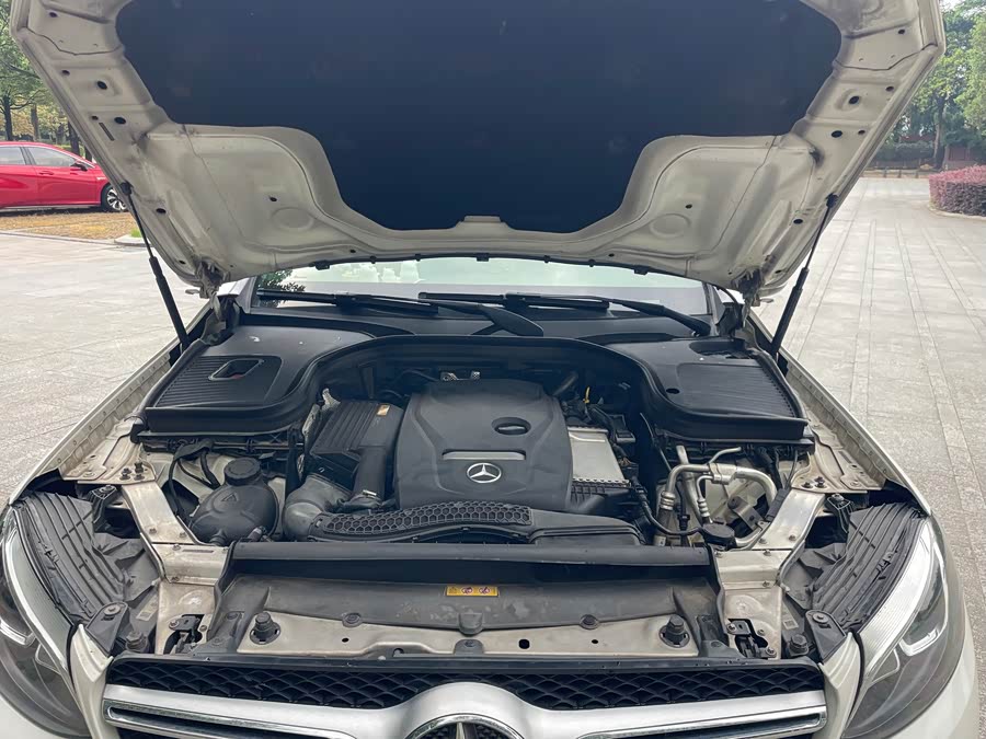 Mercedes-Benz GLC 2018 — фото 14