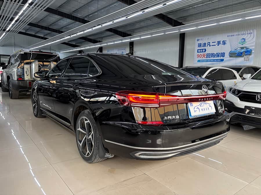 Volkswagen Passat 2024