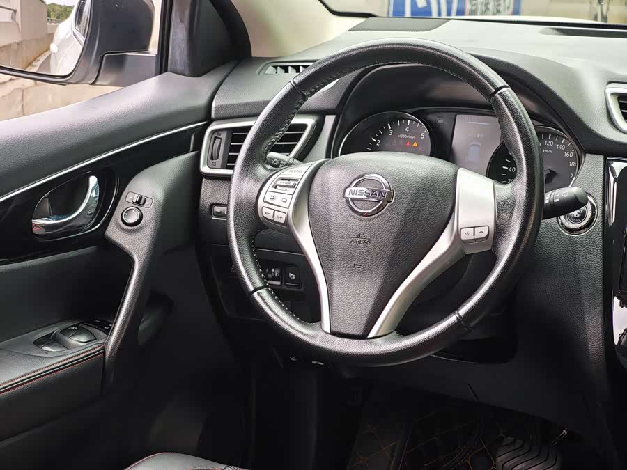 Nissan Qashqai 2017 — фото 12