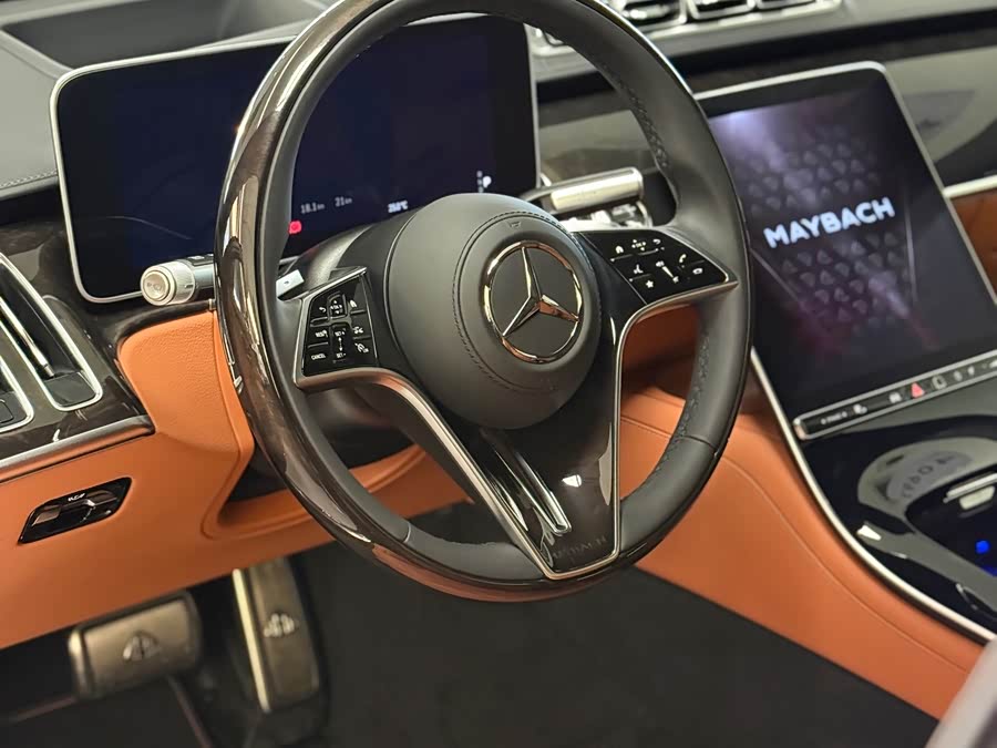 Mercedes-Benz Maybach S-Class 2025