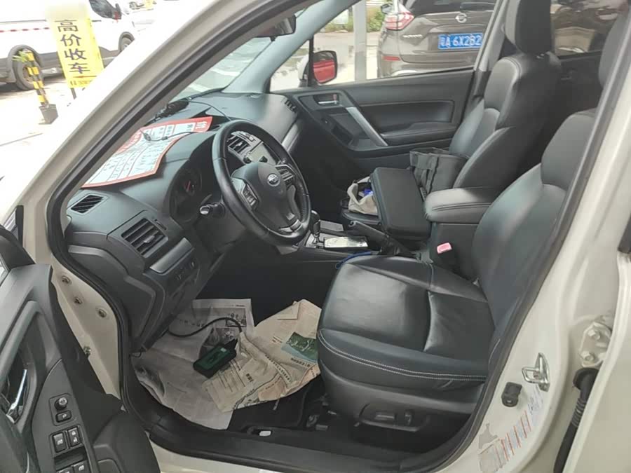 Subaru Forester 2014 — фото 15