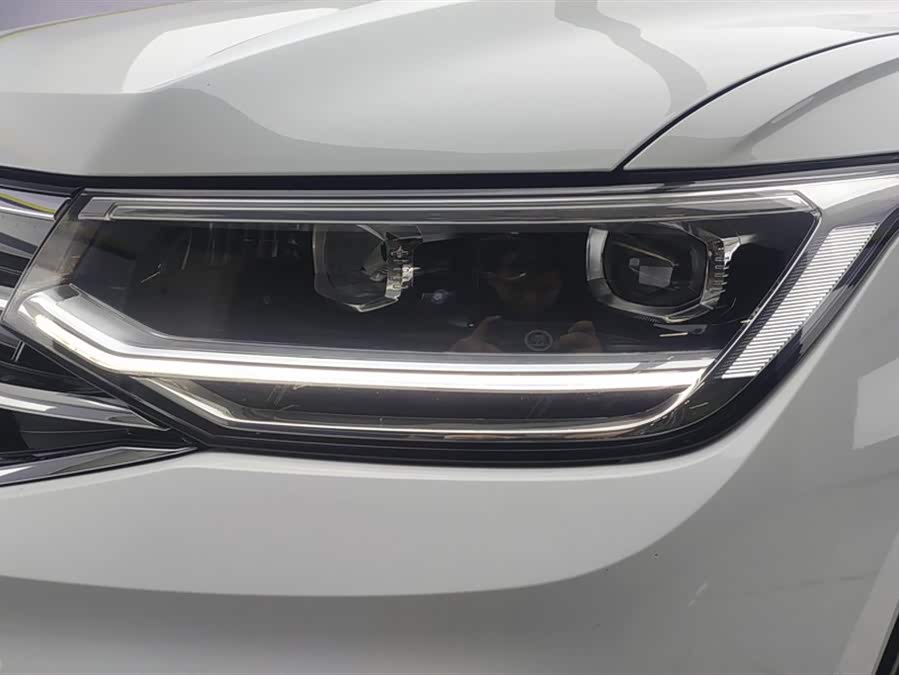 Volkswagen Tiguan L 2024