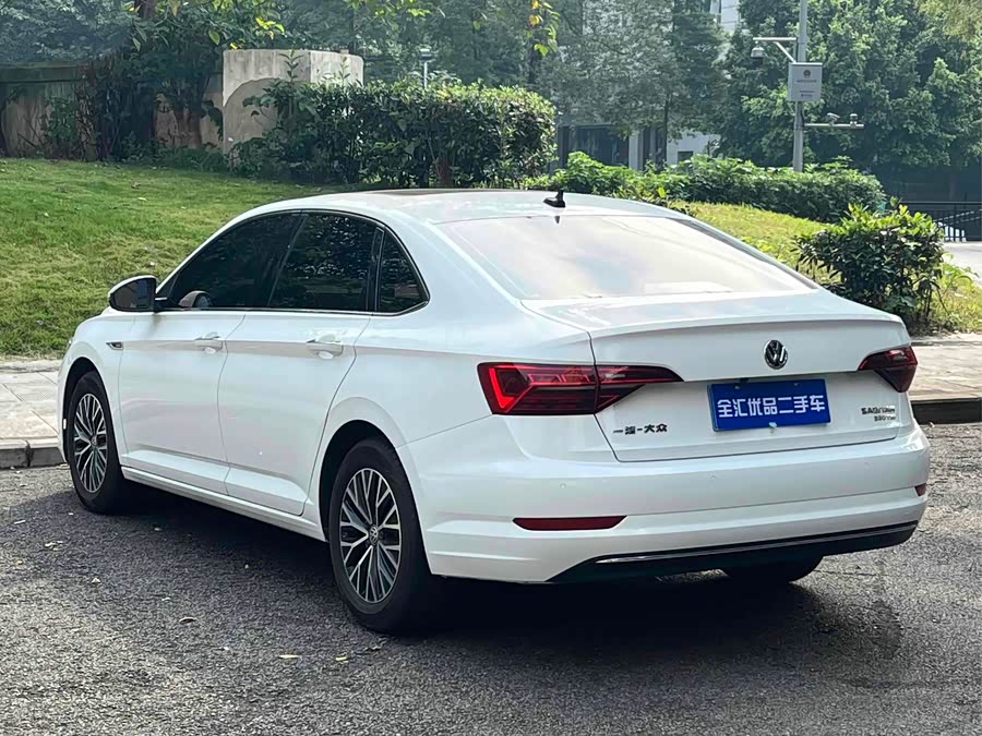Volkswagen Sagitar 2021