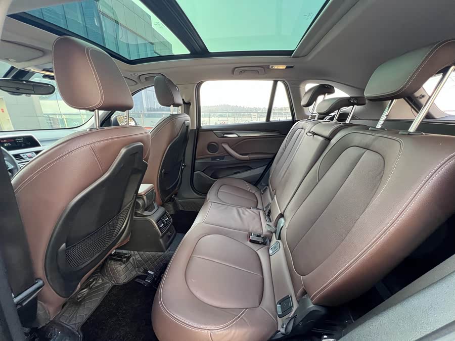 BMW X1 2018 — фото 17