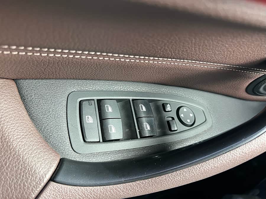 BMW X1 2018 — фото 24