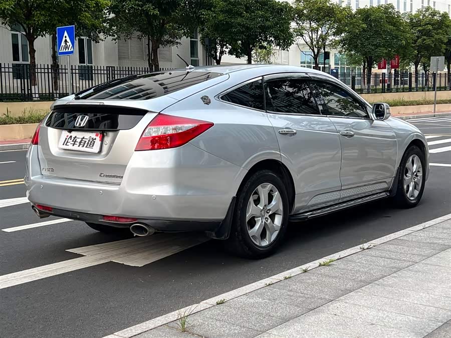 Honda Crosstour 2012