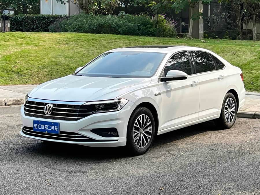 Volkswagen Sagitar 2021